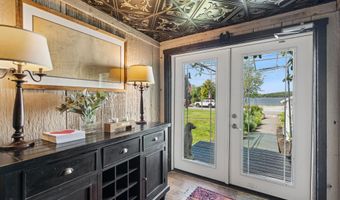157 Main St, Belgrade, ME 04918