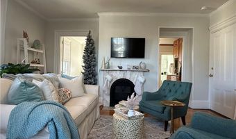 5 Record St 2B, Newport, RI 02840