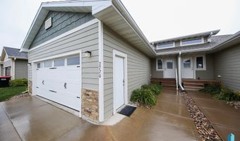 2720 E Sunburst Dr, Brandon, SD 57005