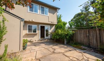 5015 Charmian Dr, Santa Rosa, CA 95409