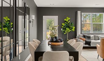 5989 SKYLAR Dr, Atlanta, GA 30336