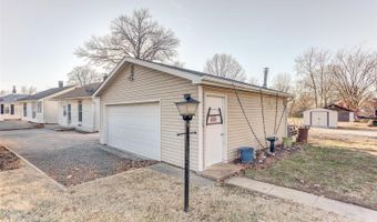 3 E Elm St, Alton, IL 62002