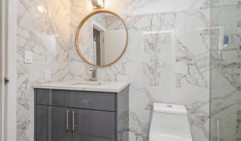 615 Broadway 68, Amityville, NY 11701