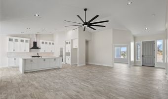 19707 Roanoke Rd, Apple Valley, CA 92307