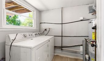 4 Silversmith Ct, Barnegat, NJ 08005