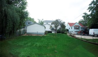 4020 Douglas Ave, Des Moines, IA 50310