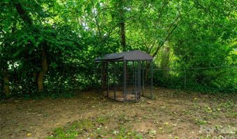 6 Hillview Cir, Asheville, NC 28805