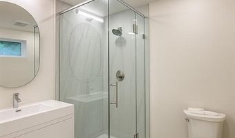 46 Overlook Rd, Alpine, NJ 07620