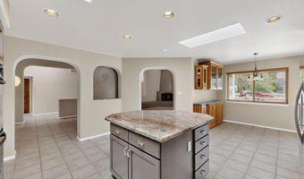8250 RAINTREE Dr NE, Albuquerque, NM 87122