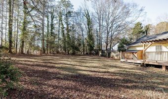 135 Longbranch Ct, Athens, GA 30605