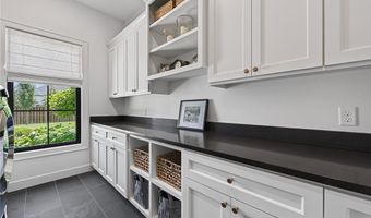 4301 S 86th St, Bentonville, AR 72713