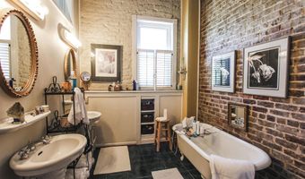 910 NOBLE St, Anniston, AL 36201