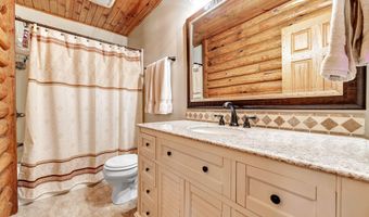 N1575 SILVER CANOE Road, Keshena, WI 54135