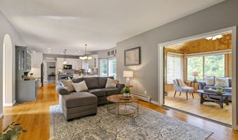109 Andrew Dr, Canton, CT 06019