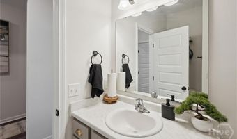 1913 Arnold Dr SE, Allenhurst, GA 31301