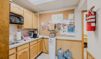 975 5th St, Elko, NV 89801