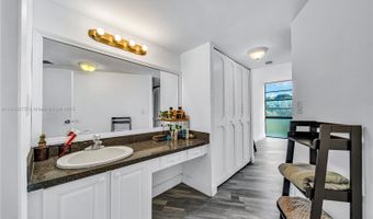 3401 N Country Club Dr 308, Aventura, FL 33180