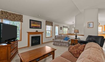 W5862 GERANIUM Drive, Appleton, WI 54915