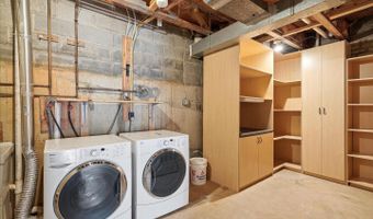4375 EMBASSY PARK Dr NW, Washington, DC 20016