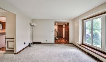 212 Robin Rd, Amherst, NY 14228