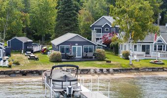 36 Elm St, Alton, NH 03810