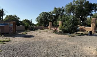 1511 YAKIMA Rd SW, Albuquerque, NM 87105