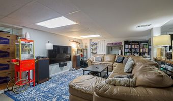 9 Taconic Dr, Amherst, NH 03031