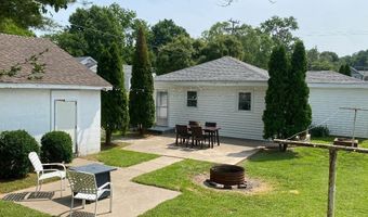 138 N Harrison St, Bloomfield, IN 47424
