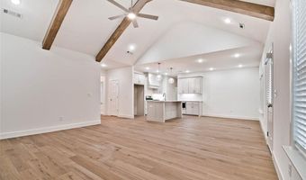 8 Plymouth Cir, Bella Vista, AR 72715