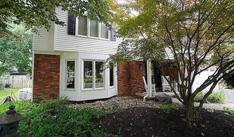 89 Beachridge Dr, Amherst, NY 14051