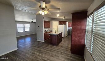 2200 N Delaware Dr 32, Apache Junction, AZ 85120