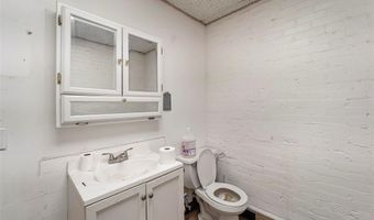 909 911 Milton Rd, Alton, IL 62002