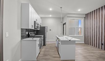 405 N SIMPSON St, Philadelphia, PA 19151
