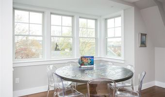 25 Dearborn St 2, Newport, RI 02840