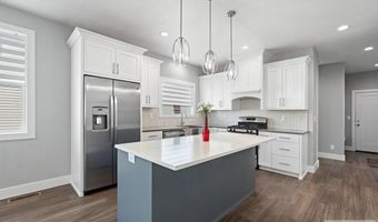 6147 Beacon Ln, Chubbuck, ID 83202