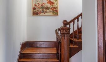 201 W 33rd St, Savannah, GA 31401