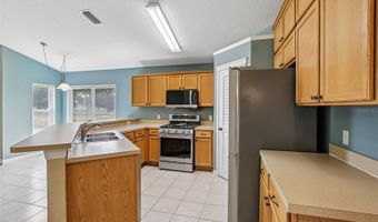 7723 BRISTOL PARK Dr, Apollo Beach, FL 33572