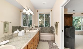 61841 E SALMON St, Brightwood, OR 97011