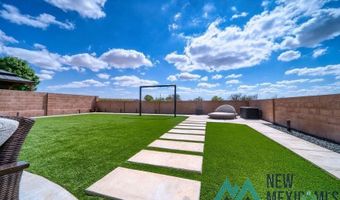 1842 Emerald Ct, Carlsbad, NM 88220
