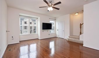41686 MCMONAGLE Sq, Aldie, VA 20105