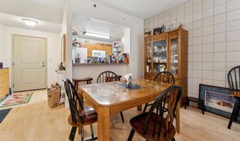 400 N RICHMOND St 323, Appleton, WI 54911
