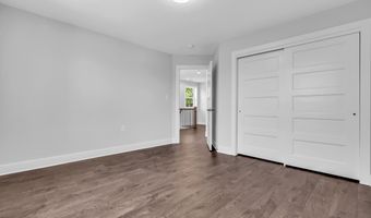 512 Seaman Ave, Beachwood, NJ 08722