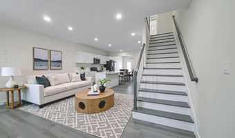917 EMERSON St NW, Washington, DC 20011