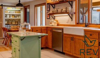28 Panorama Ln, Cody, WY 82414
