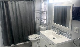 108 Franklin St, Agawam, MA 01030