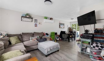15 Saratoga Rd, North Kingstown, RI 02852