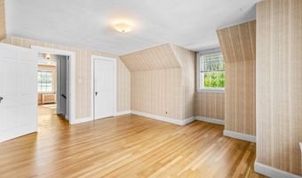 39 Chester St, Arlington, MA 02476