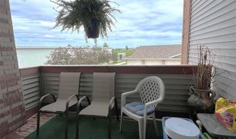 560 Penn Ct 7, North Liberty, IA 52317