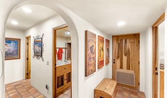 1084 N BOULDER Dr, Carefree, AZ 85377