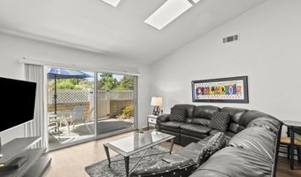 3211 Village 3, Camarillo, CA 93012